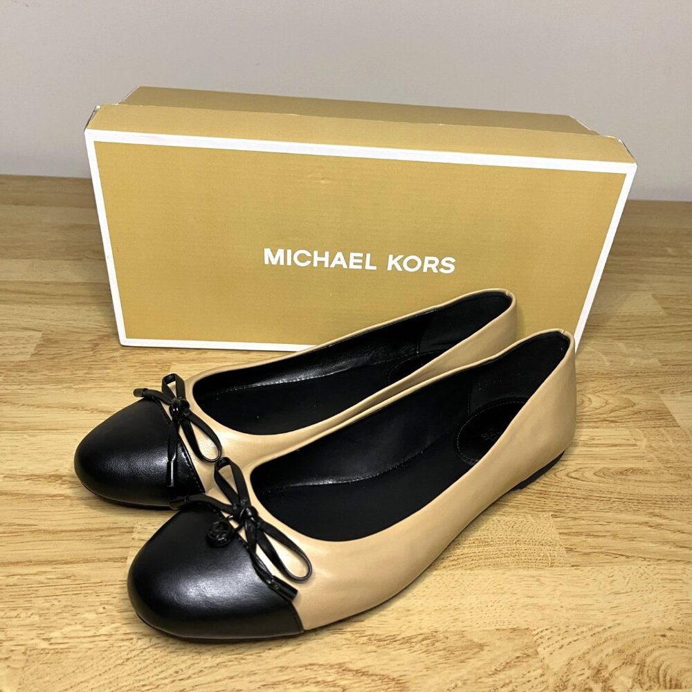 NWT Michael Kors Melody Toe Cap Ballet Flats Size 9 Black and Tan